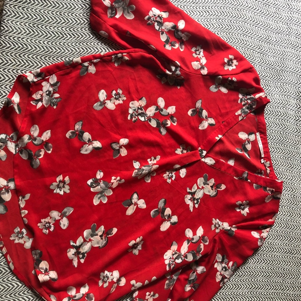 3/4 length sleeve floral blouse